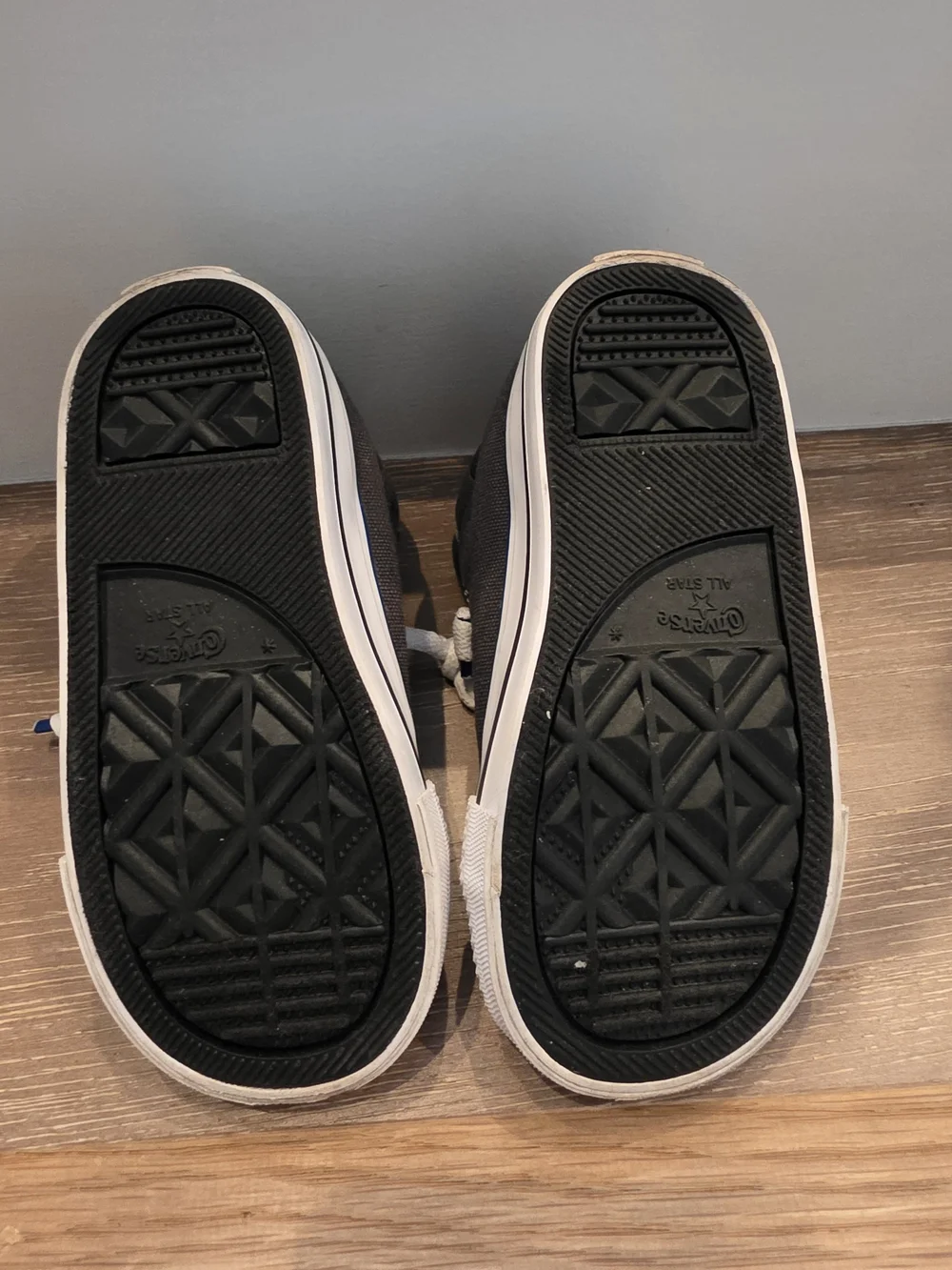 Converse brand new